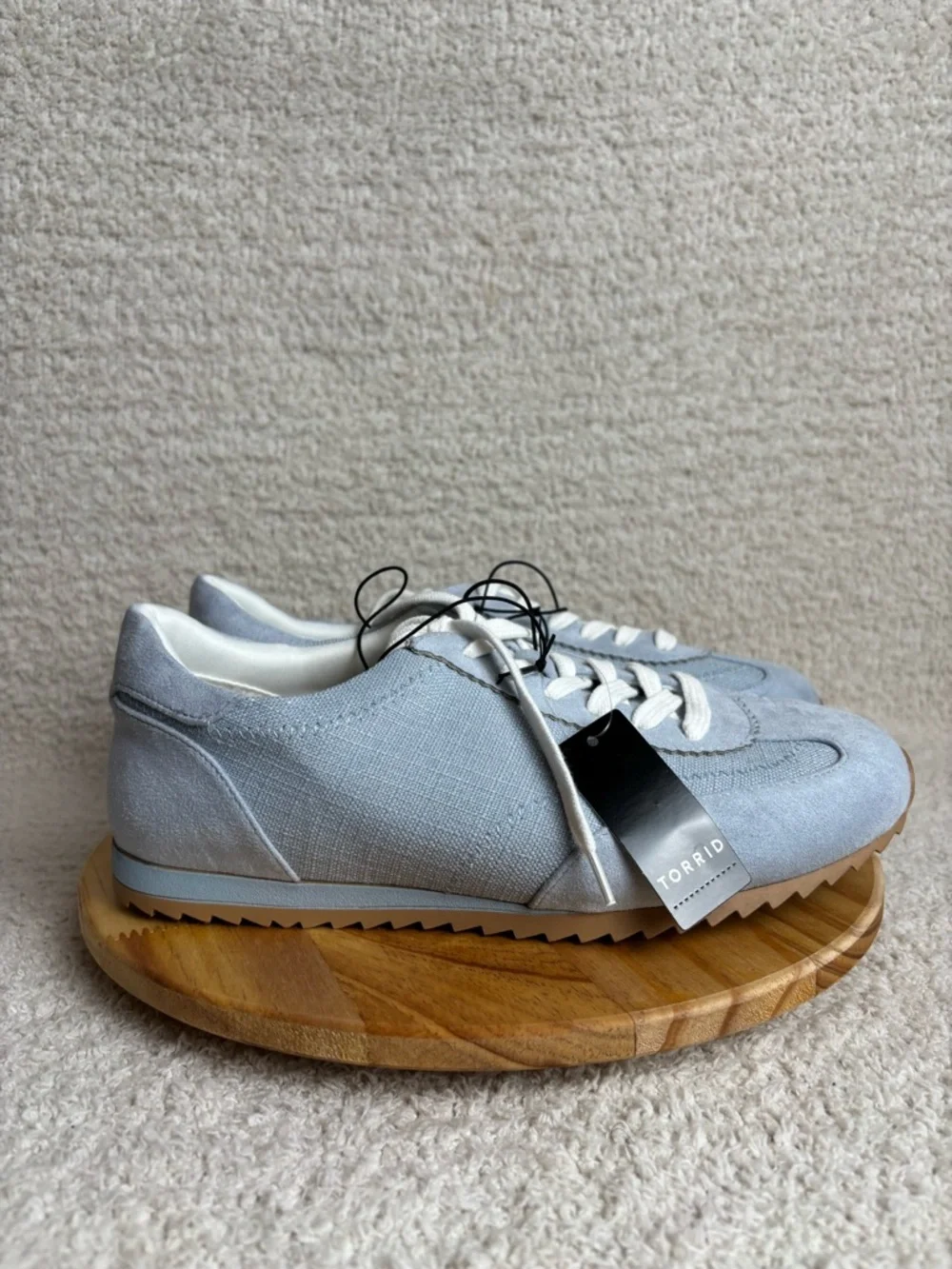 Torrid Shoes Womens 9WW Blue Sleek Sneaker Lace Up Comfort Suede Extra Wide Fit